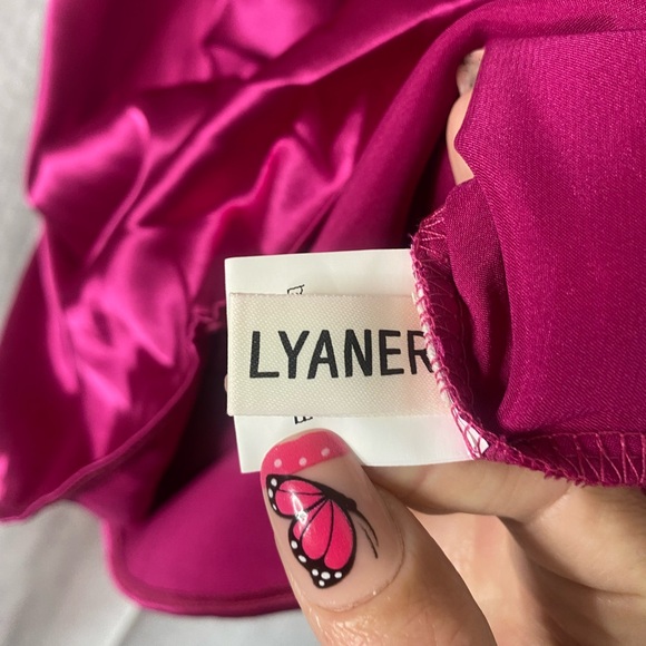 Hot Pink Cowl Neck Batwing Tee NWT Medium Statement - Picture 6 of 7